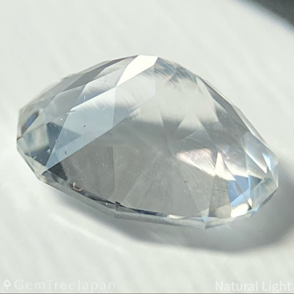 Hyalite Opal 0.923ct / Hungary