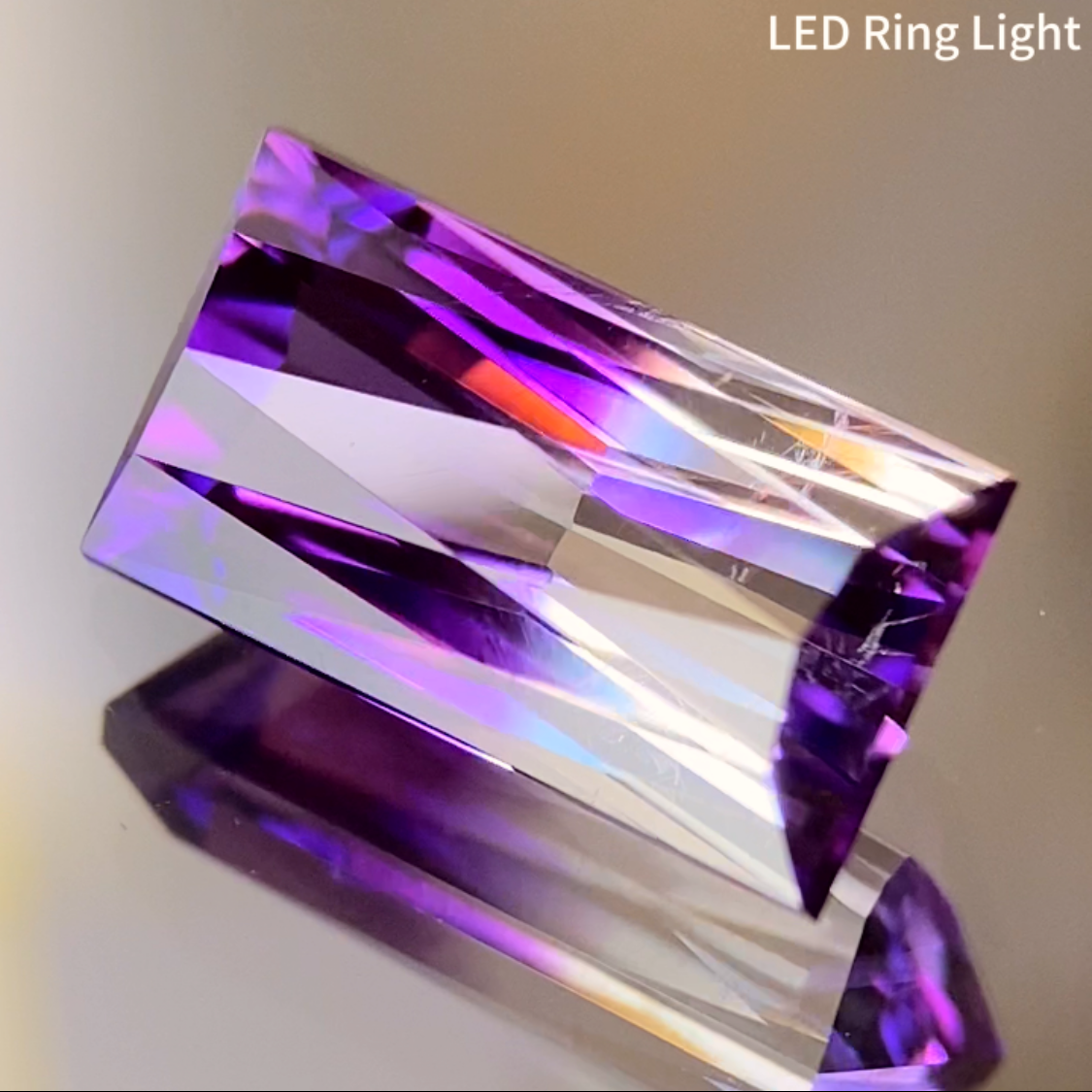 Bi-Color Quartz (Amethyst) 2.09ct