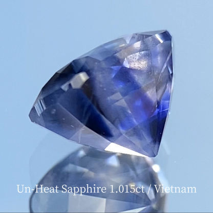 Un-Heat Parti-Color Sapphire 1.015ct / Vietnam