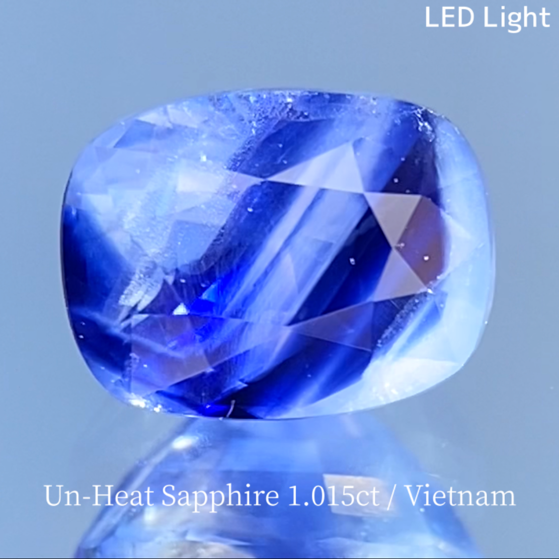 Un-Heat Parti-Color Sapphire 1.015ct / Vietnam