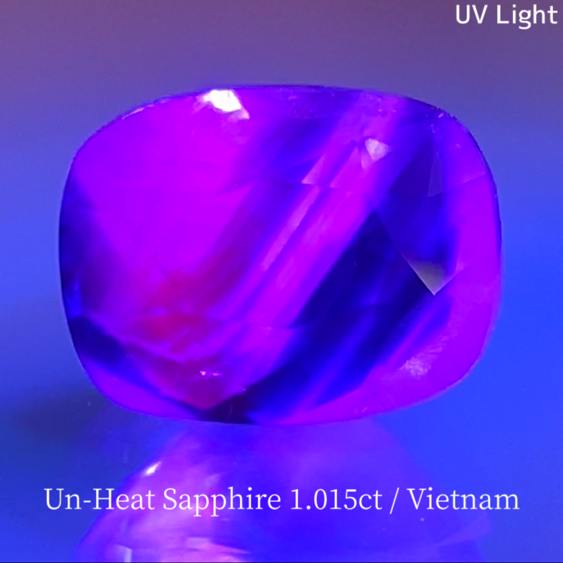 Un-Heat Parti-Color Sapphire 1.015ct / Vietnam