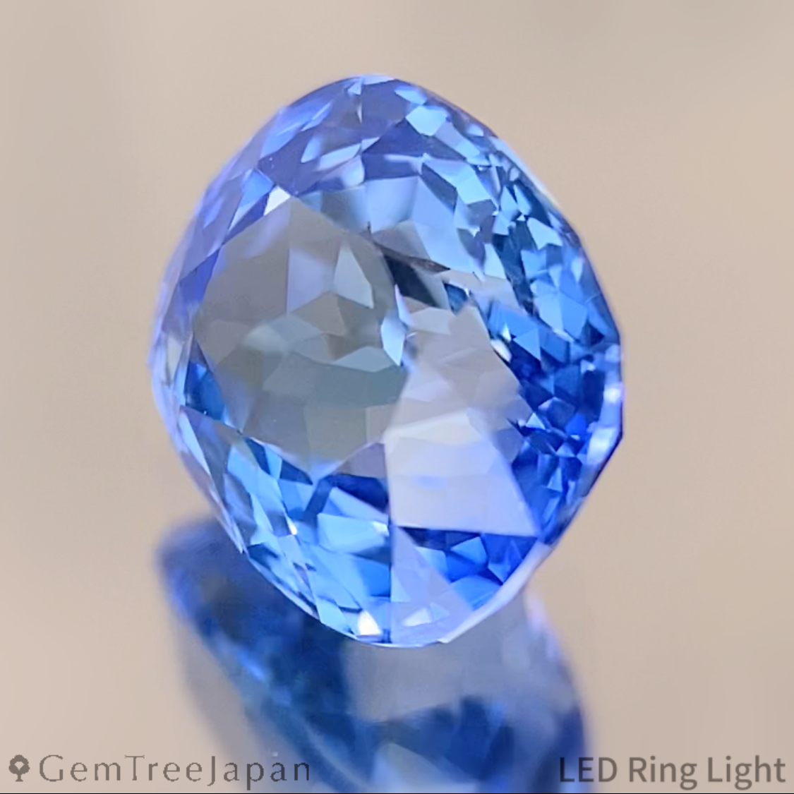 "Sky Blue & Cornflower Blue" Sapphire 2.156ct / Sri Lanka