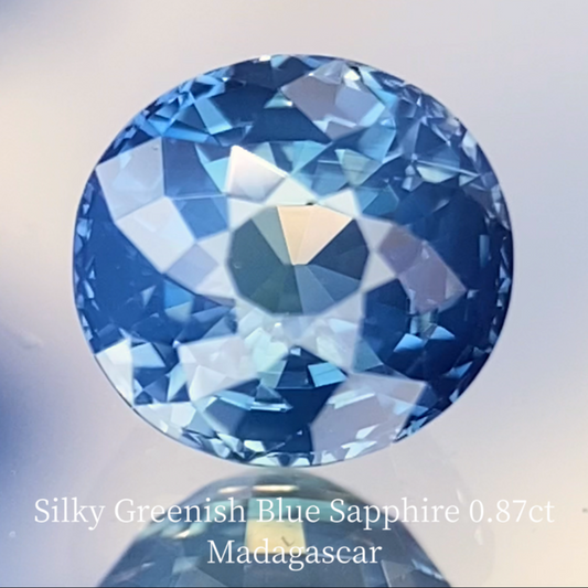 Silky Greenish Blue Sapphire 0.87ct / Madagascar 