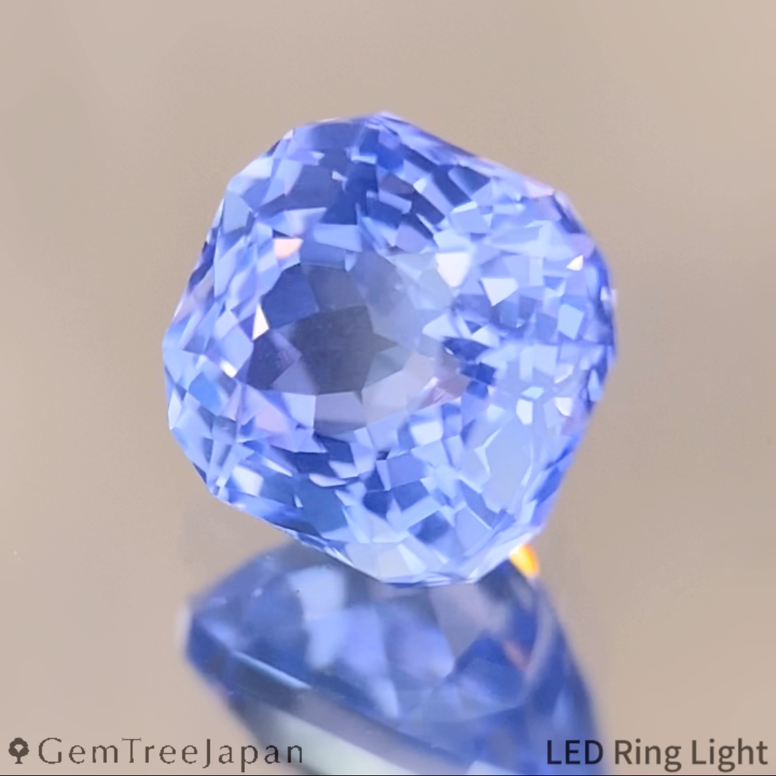 "Lavender & Sky Blue" Silky Sapphire 1.183ct / Sri Lanka