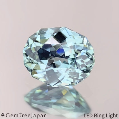 "Ice Mint Green" Kanchanaburi Sapphire 0.634ct / Thailand