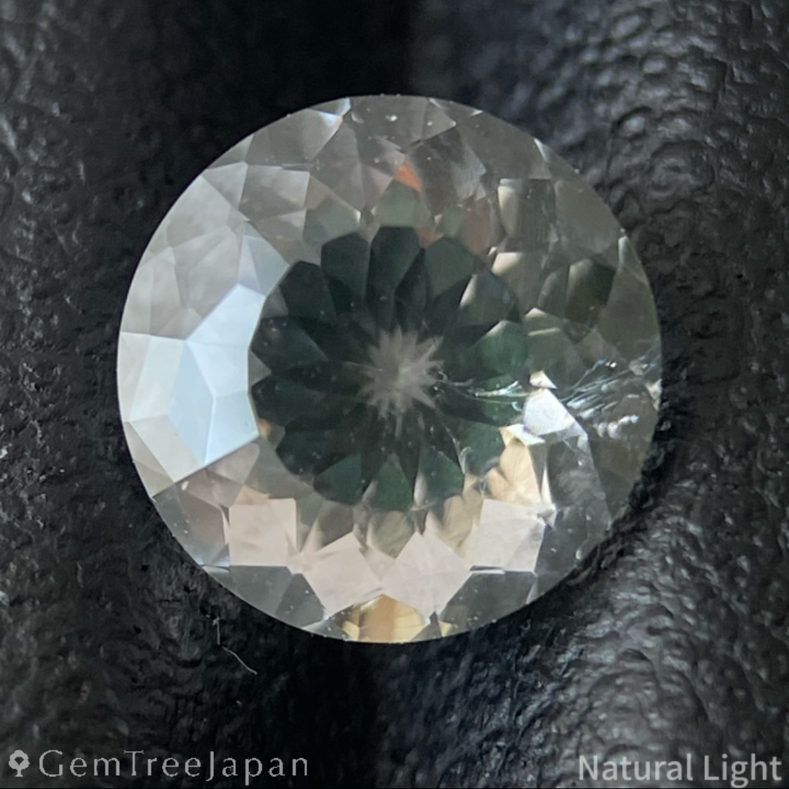 【お客さま専用】Hyalite Opal 0.836ct / Hungary