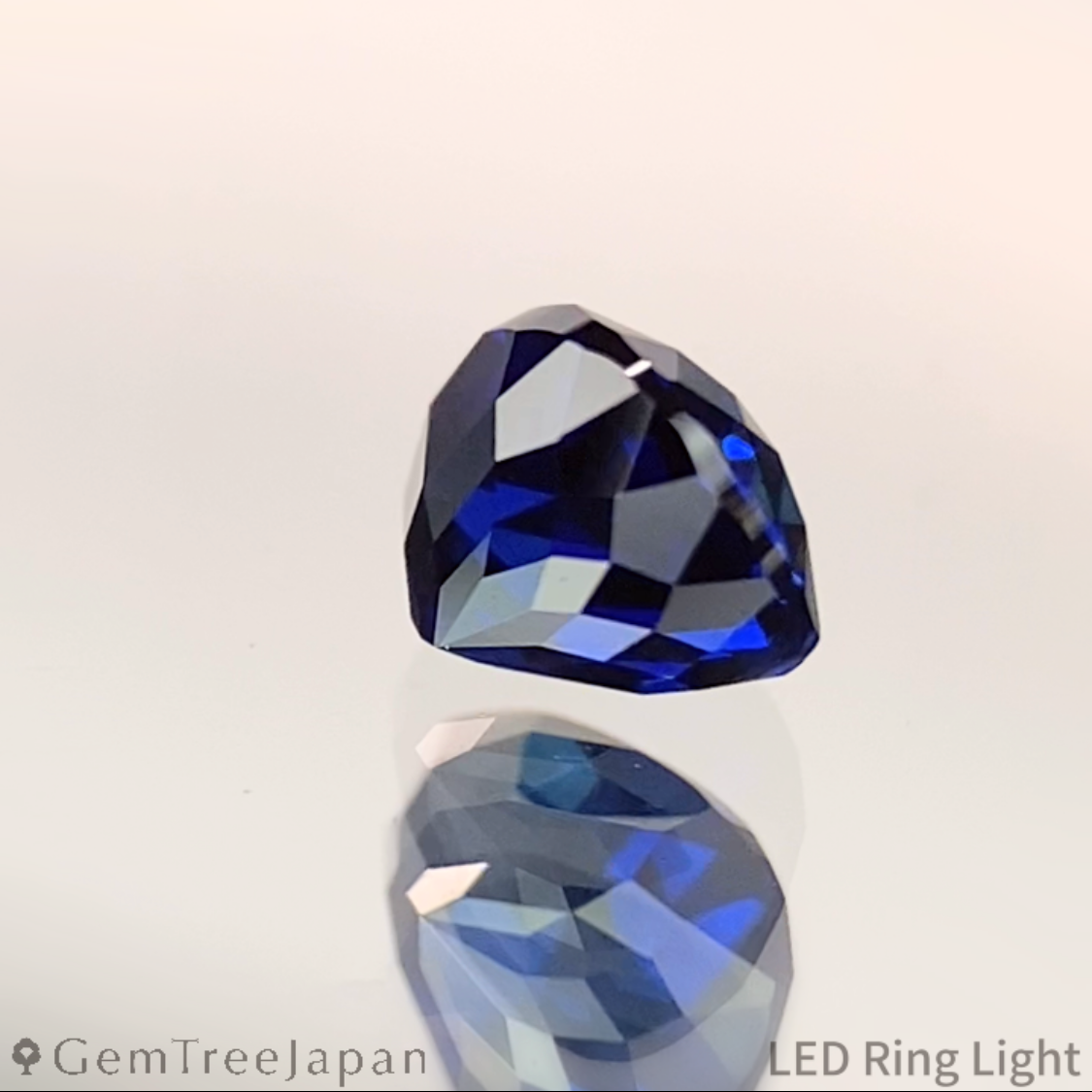 Royal Blue Sapphire 0.520ct / Sri Lanka