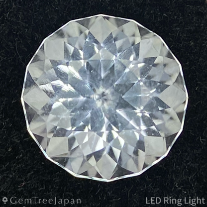 Hyalite Opal 0.940ct / Hungary