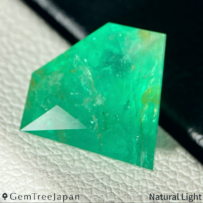 Emerald 3.915ct / Madagascar