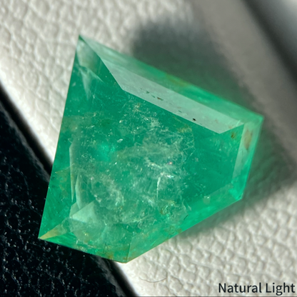 Emerald 3.915ct / Madagascar
