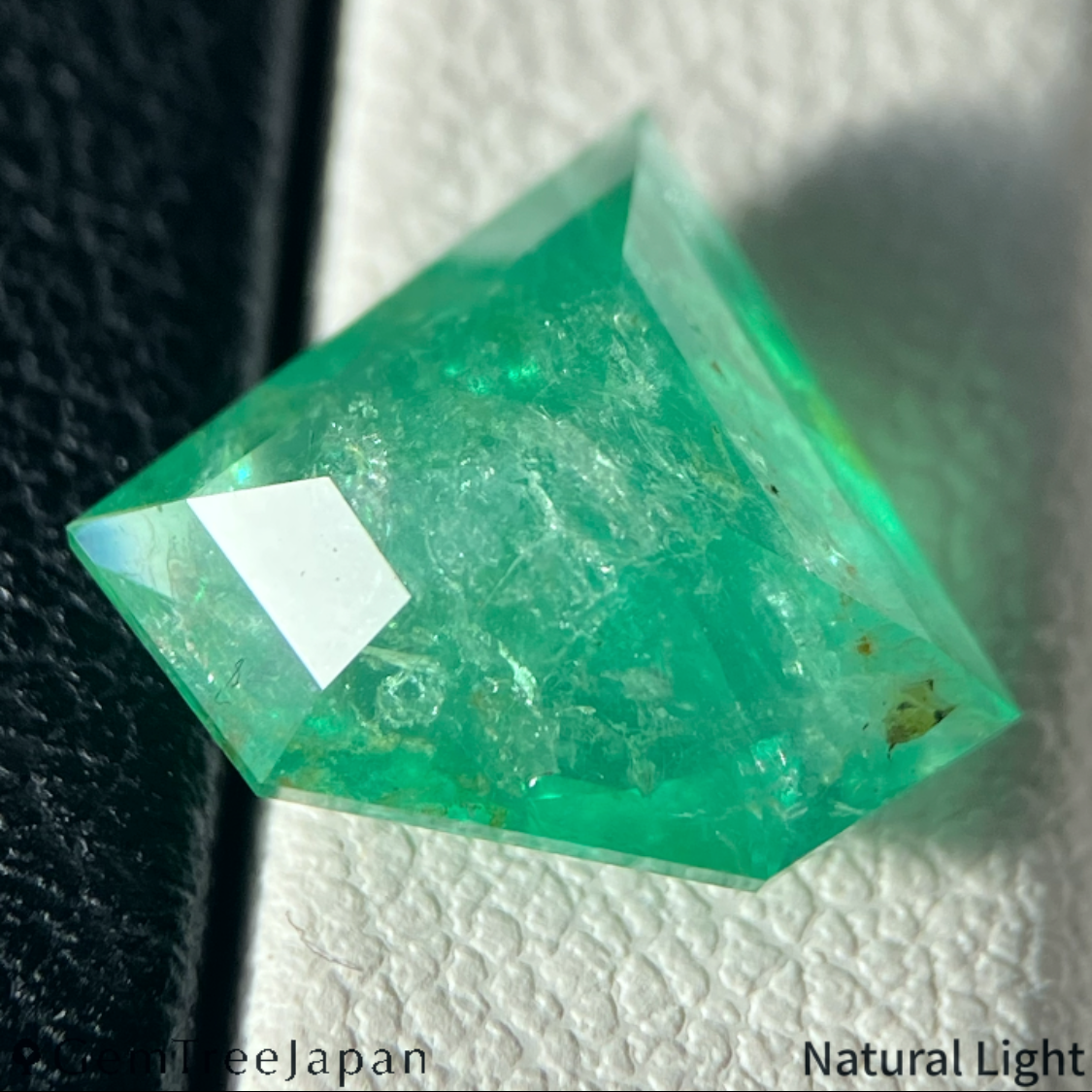 Emerald 3.915ct / Madagascar