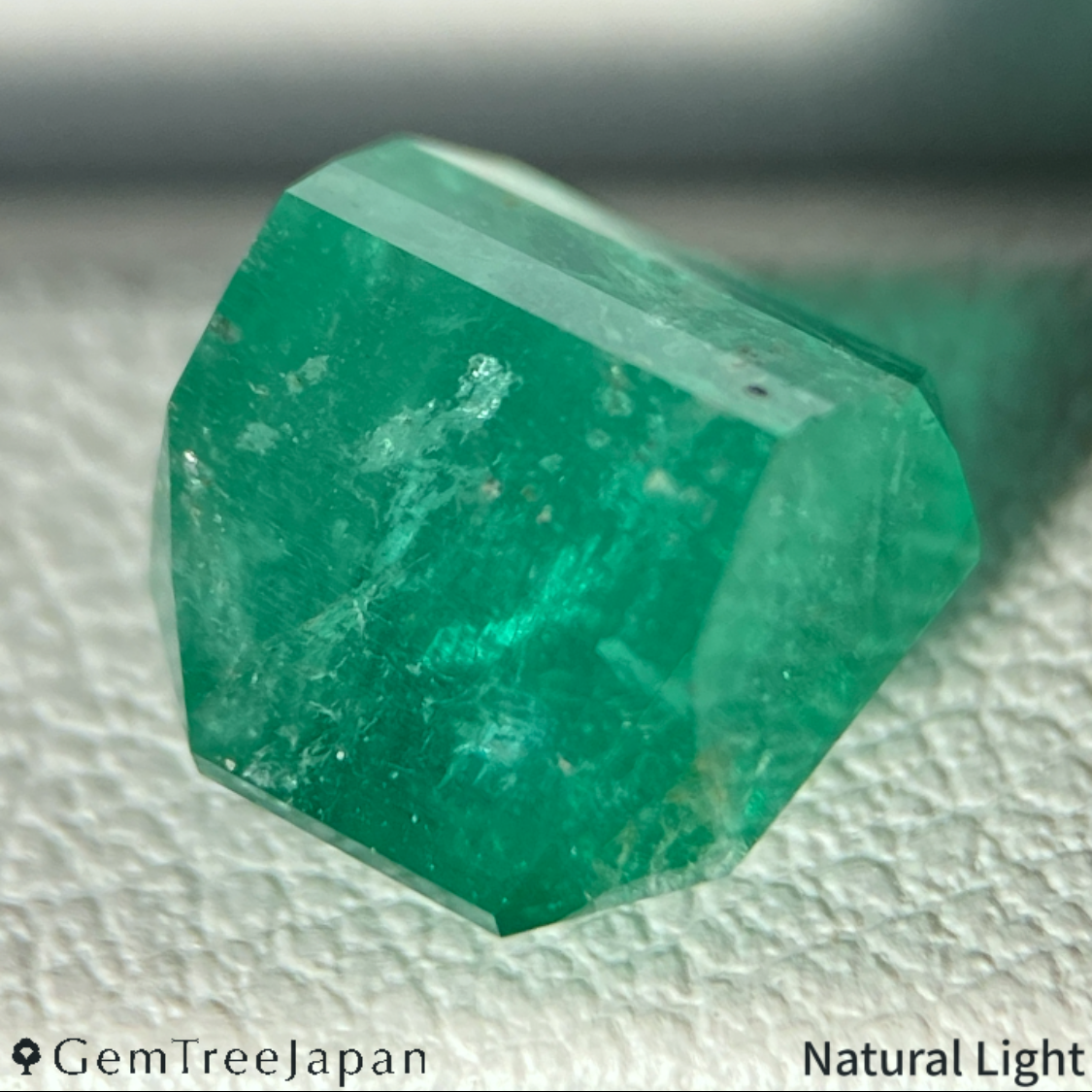 Emerald 3.205ct / Madagascar