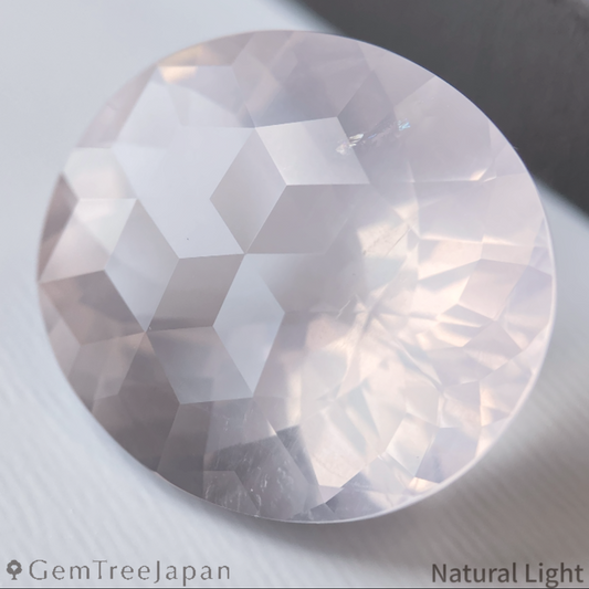 Rose Quartz 39.347ct / Brazil