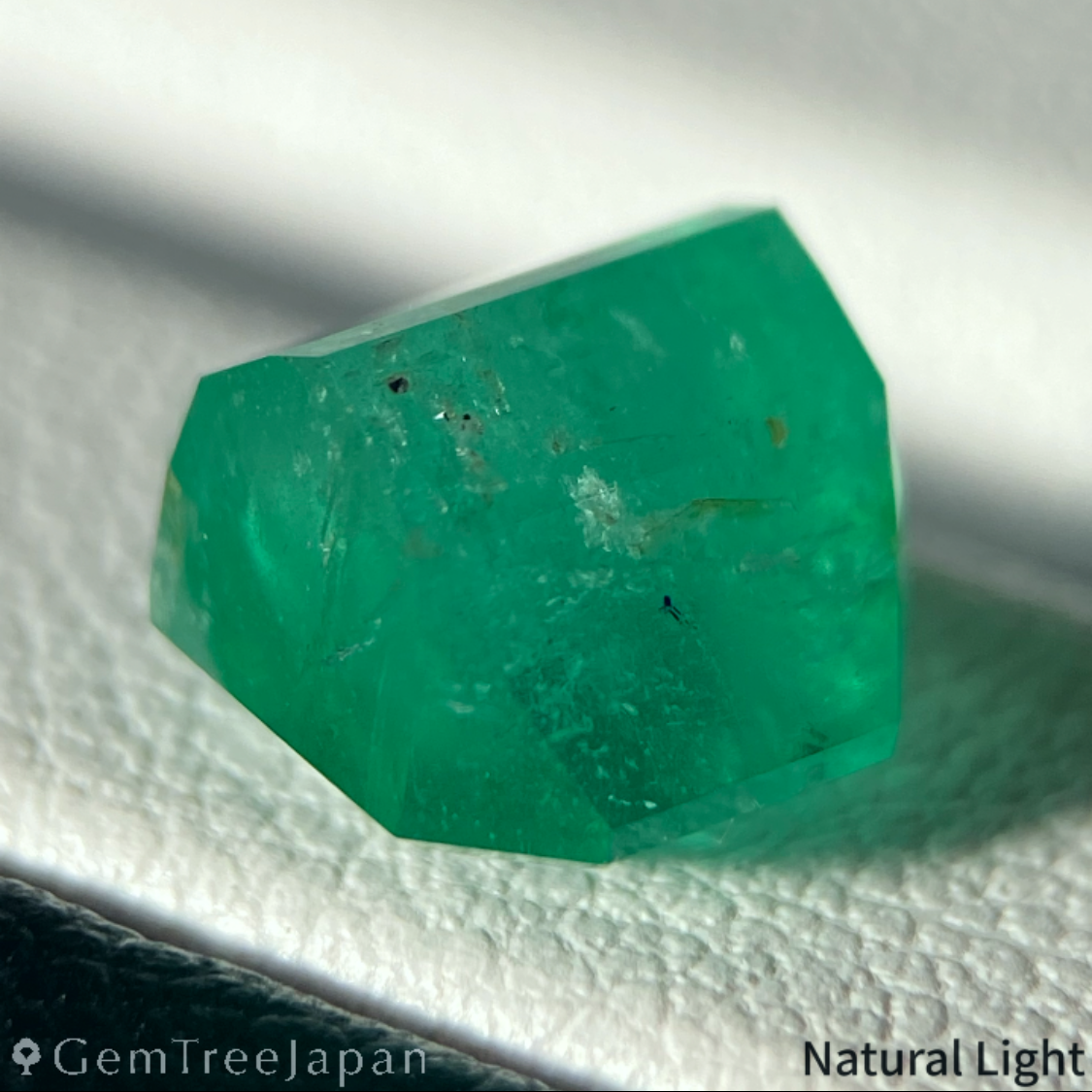 Emerald 3.205ct / Madagascar
