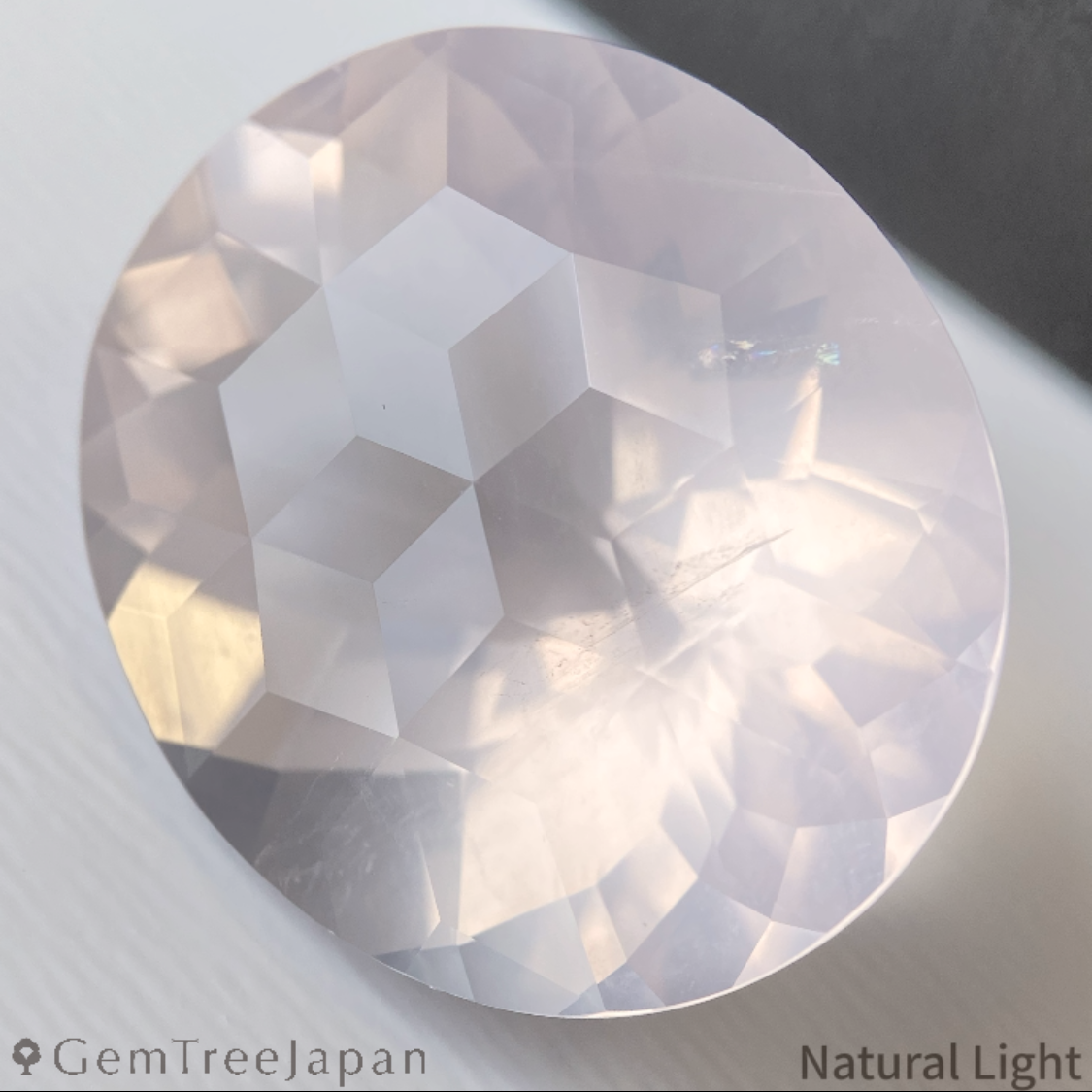 Rose Quartz 39.347ct / Brazil