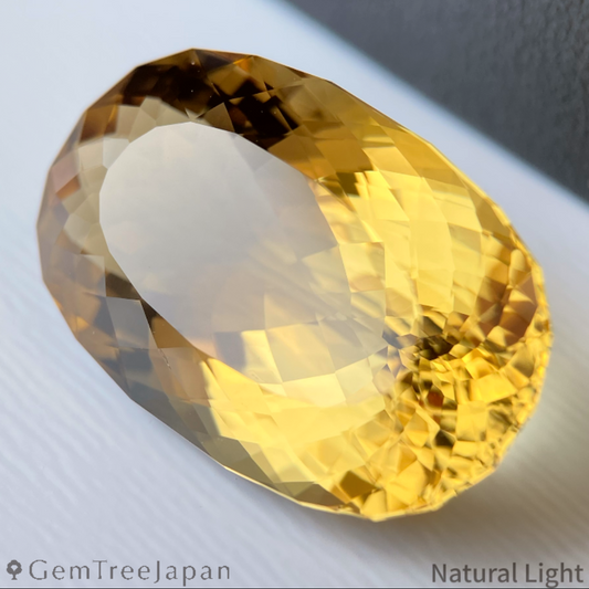 Citrine 25.73ct / Brazil