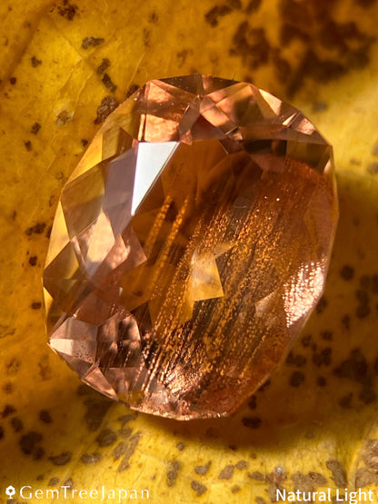 【Trial Price】Oregon Sunstone 1.975ct / U.S.A.