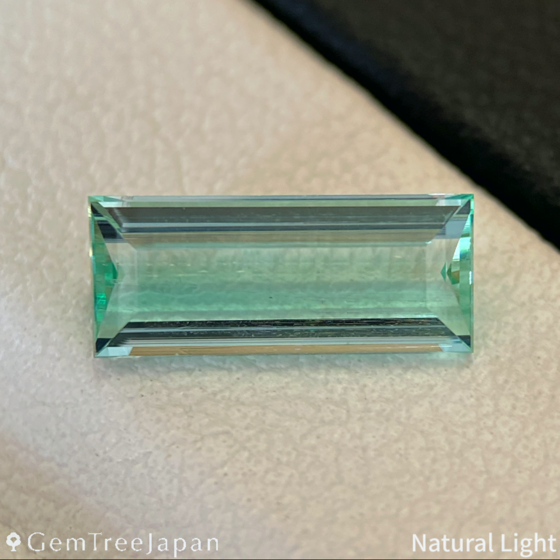 Green Beryl 1.127ct / Nigeria