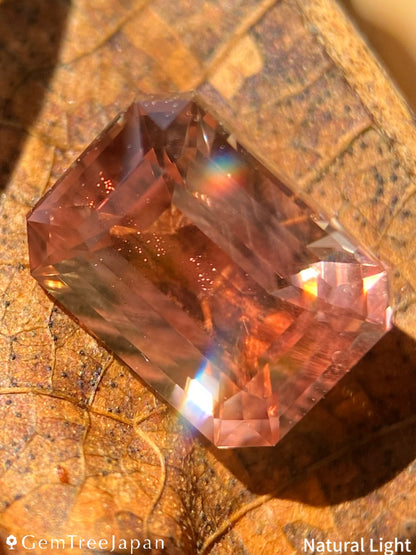 【Trial Price】Oregon Sunstone 1.900ct / U.S.A.