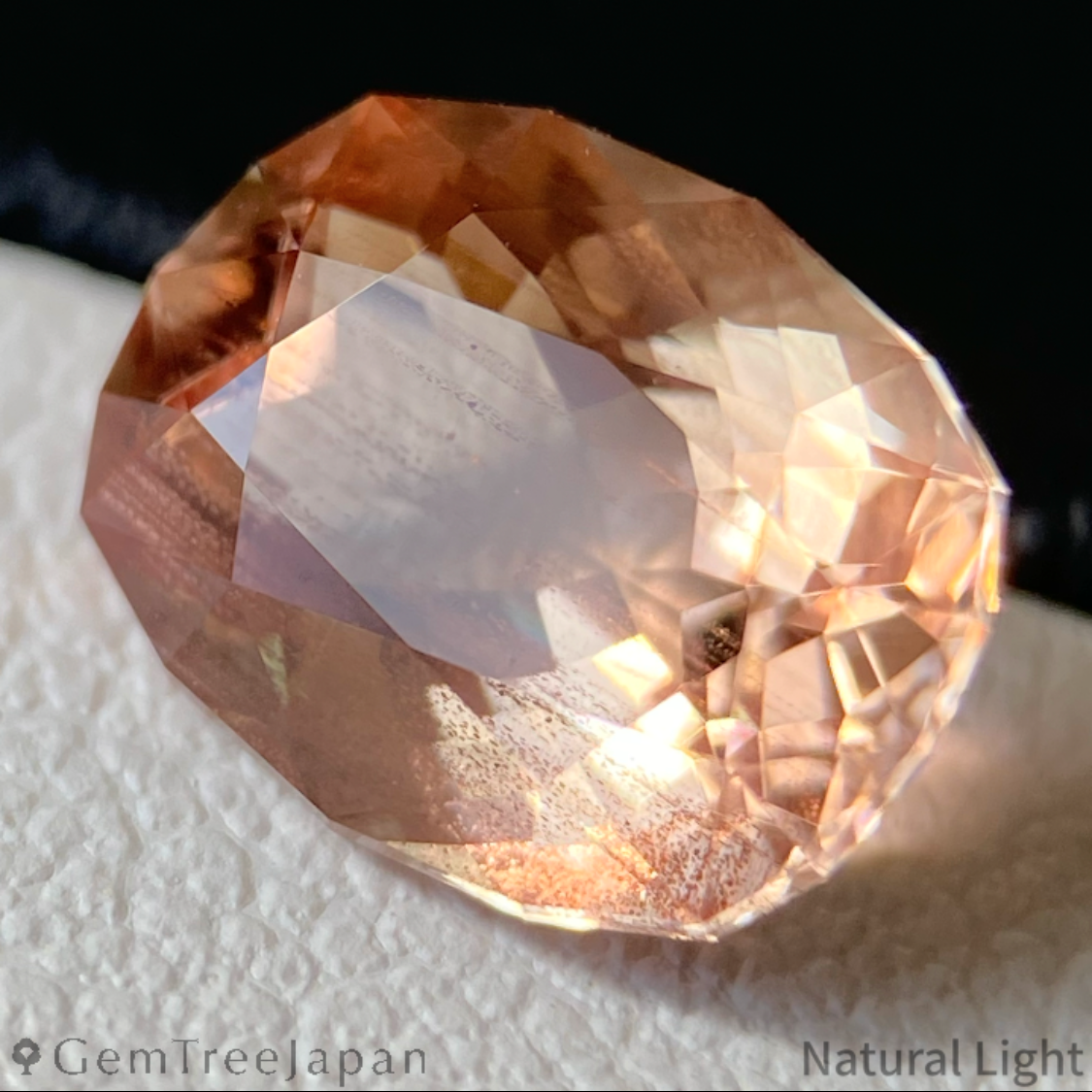 【Trial Price】Oregon Sunstone 1.975ct / U.S.A.