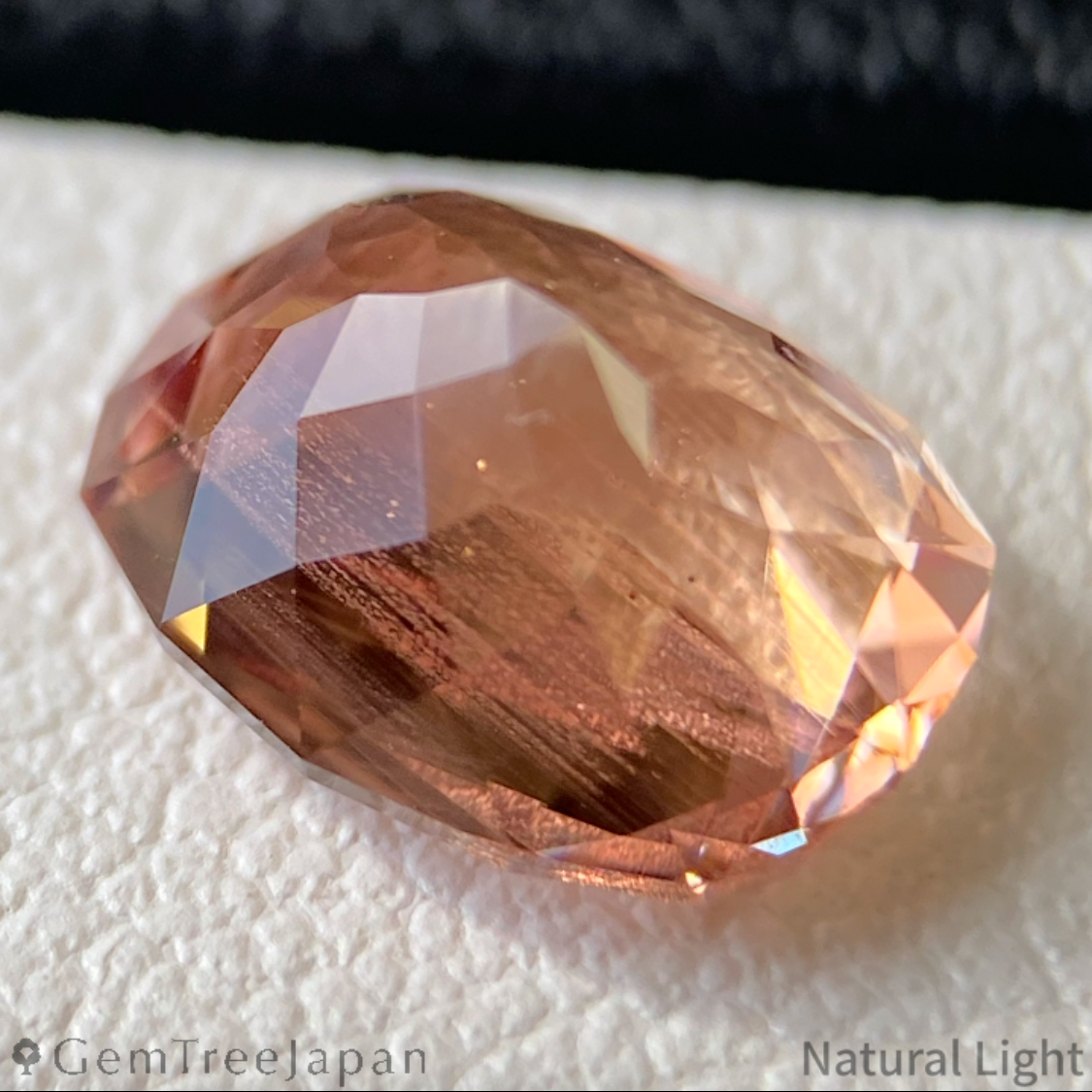 【Trial Price】Oregon Sunstone 1.975ct / U.S.A.