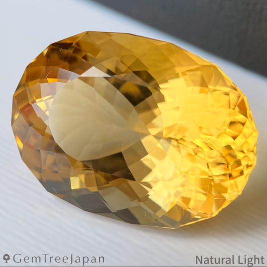 Citrine 22.61ct / Brazil