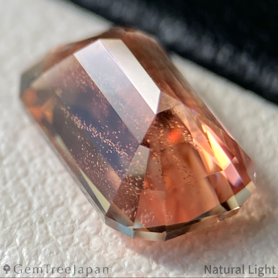 【Trial Price】Oregon Sunstone 1.809ct / U.S.A.