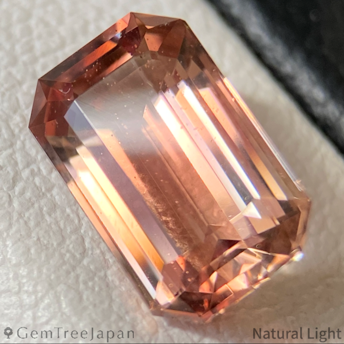 【Trial Price】Oregon Sunstone 1.657ct / U.S.A.