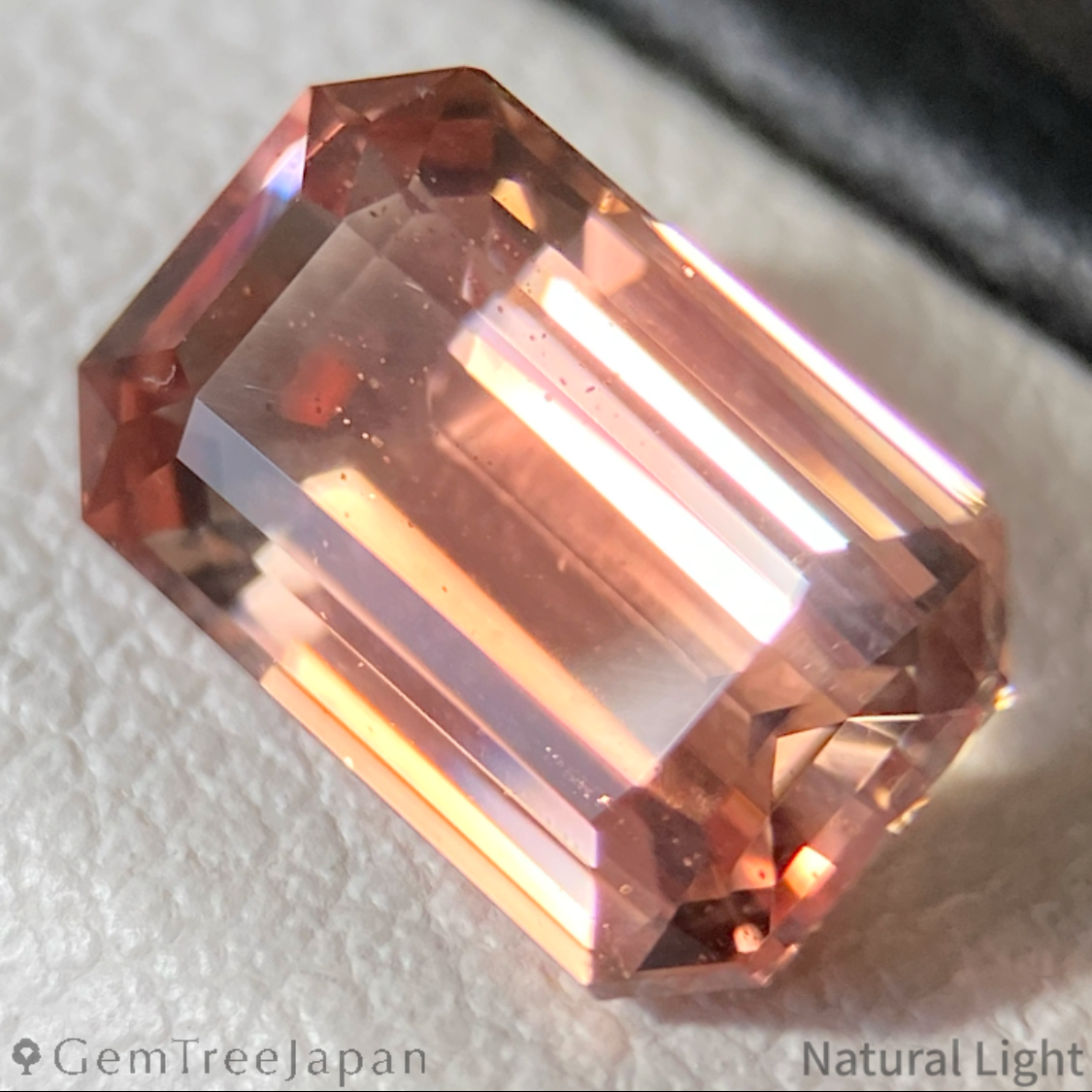【Trial Price】Oregon Sunstone 1.657ct / U.S.A.