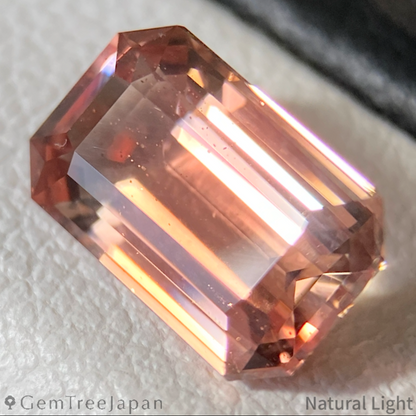 【Trial Price】Oregon Sunstone 1.657ct / U.S.A.