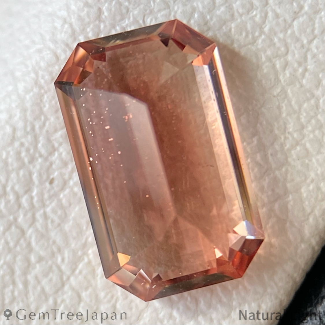 【Trial Price】Oregon Sunstone 1.657ct / U.S.A.