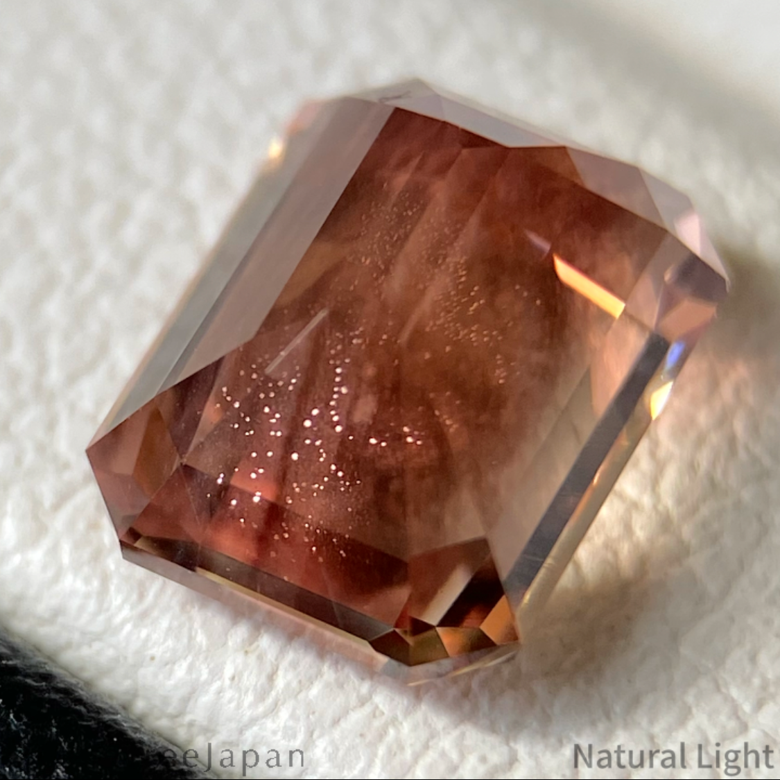 【Trial Price】Oregon Sunstone 1.900ct / U.S.A.