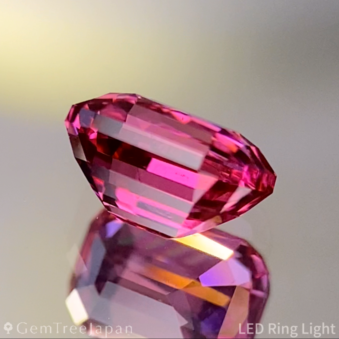Mahenge Spinel 0.898ct / Tanzania
