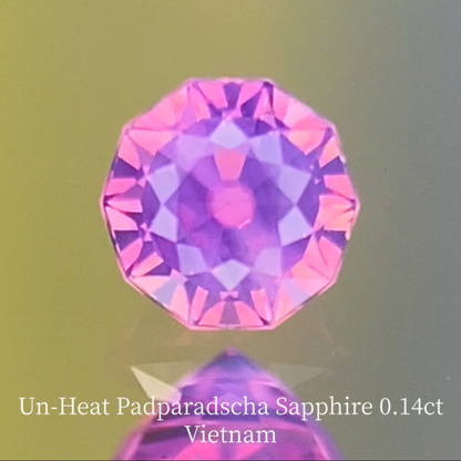 Un-Heat Padparadscha Sapphire 0.14ct / Vietnam