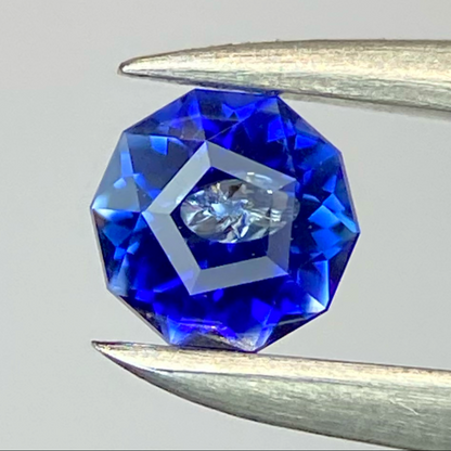 Parti-Color Sapphire 0.27ct / Sri Lanka