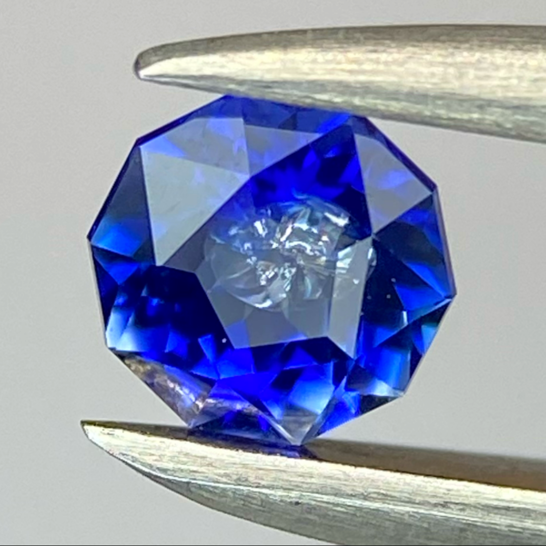 Parti-Color Sapphire 0.27ct / Sri Lanka