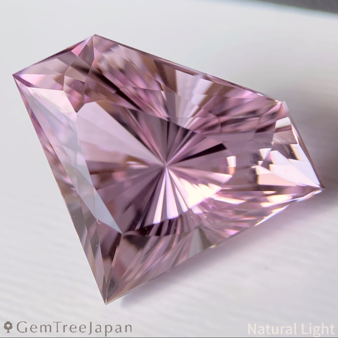 Kunzite 16.29ct / Brazil