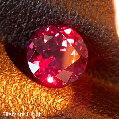 Malaya Garnet (Pyralspite) 0.749ct / Color-Change Type