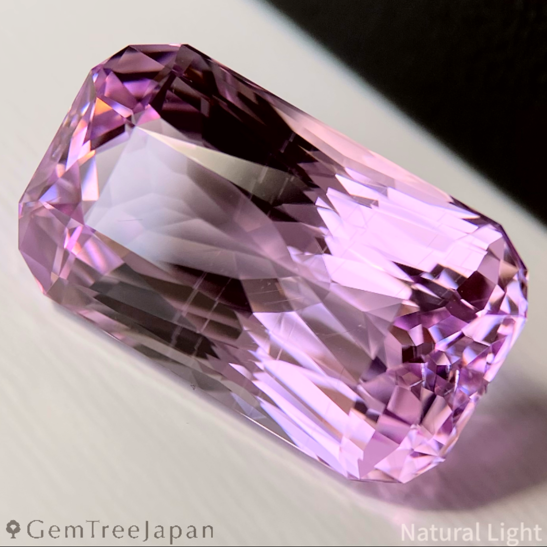 Kunzite 16.555ct / Brazil