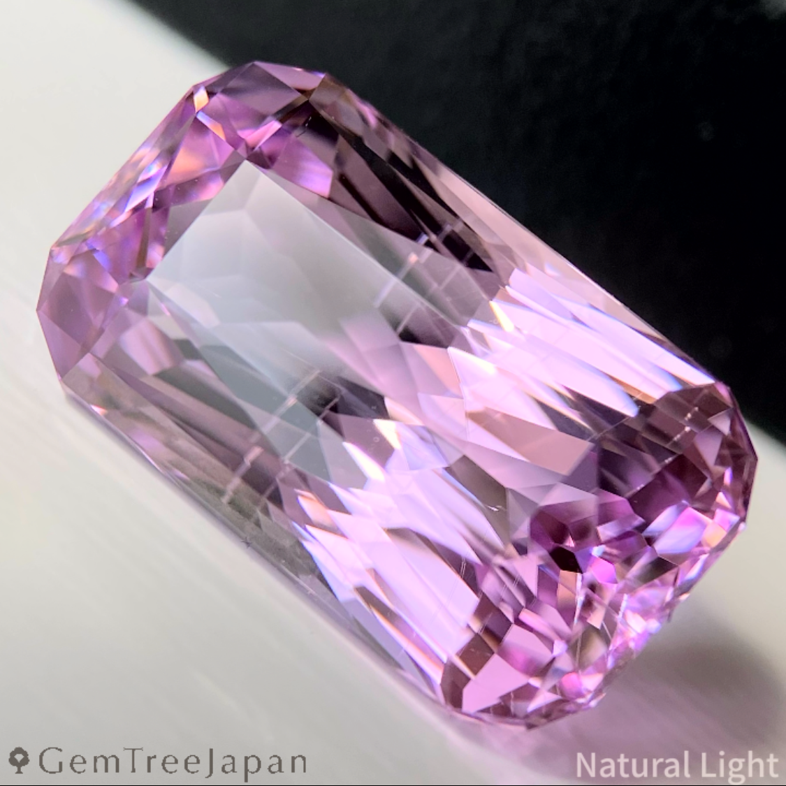 Kunzite 16.555ct / Brazil