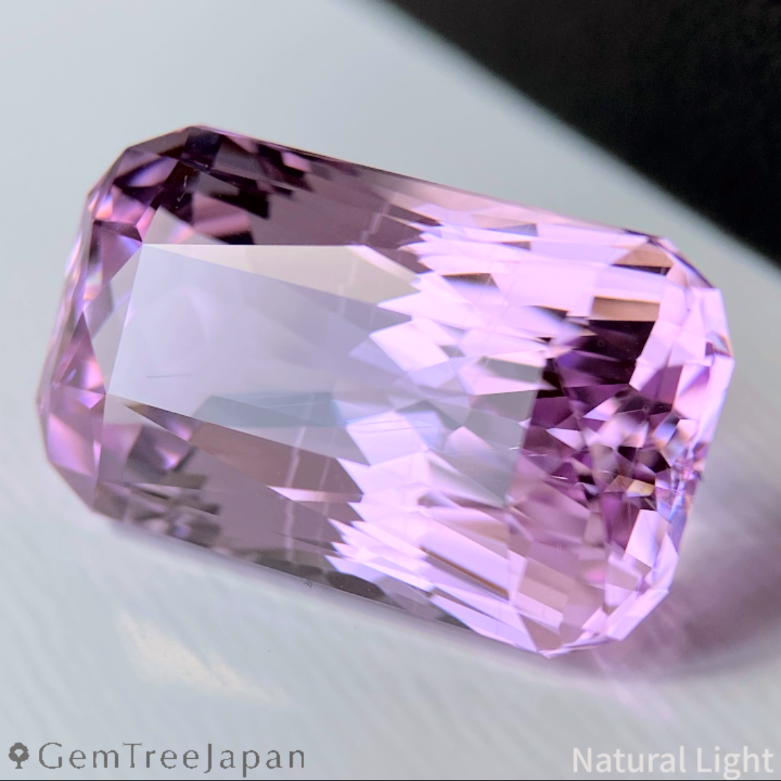 Kunzite 16.555ct / Brazil