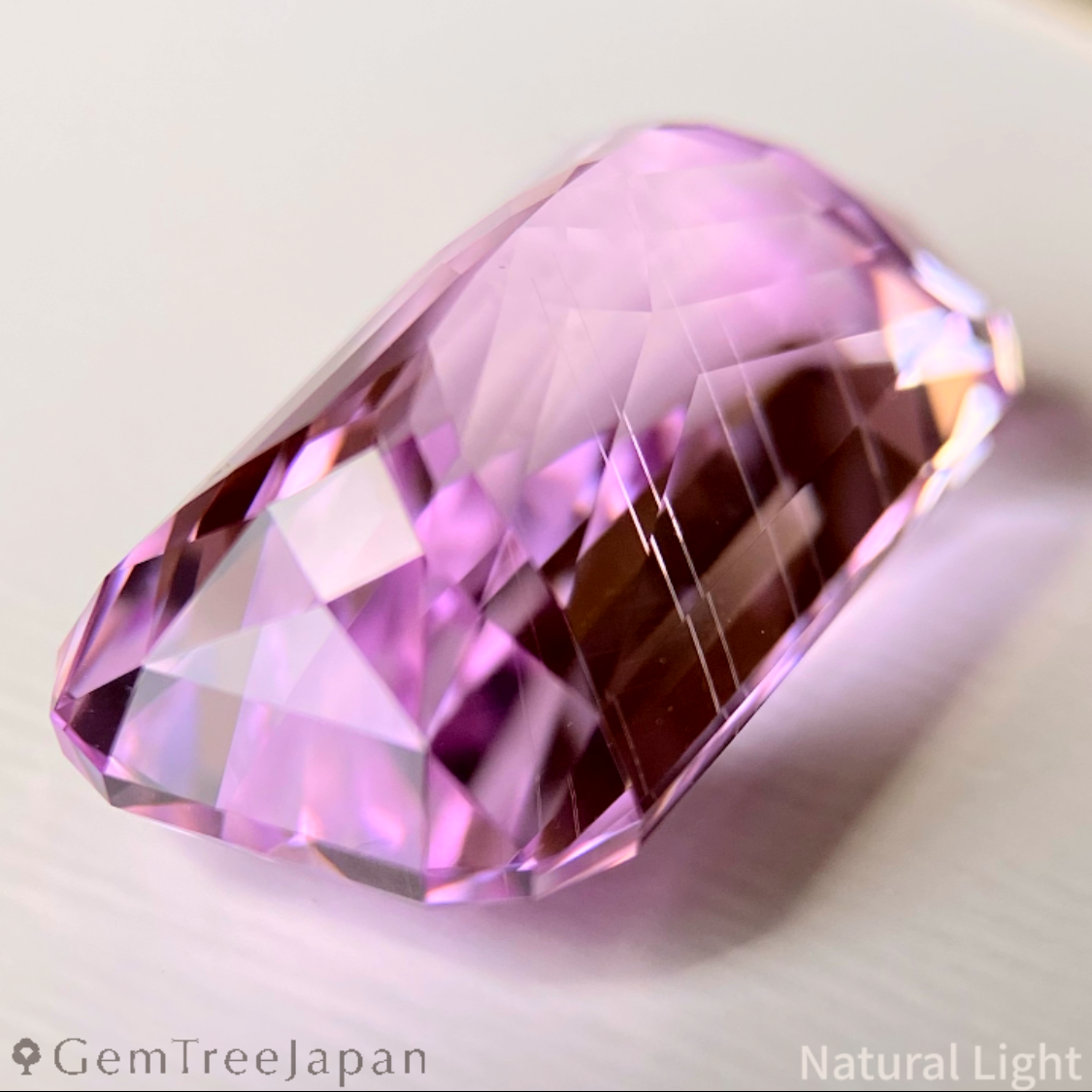 Kunzite 16.555ct / Brazil