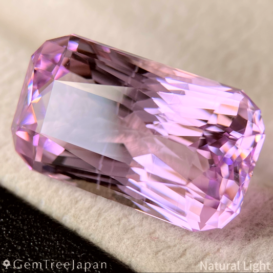 Kunzite 16.555ct / Brazil