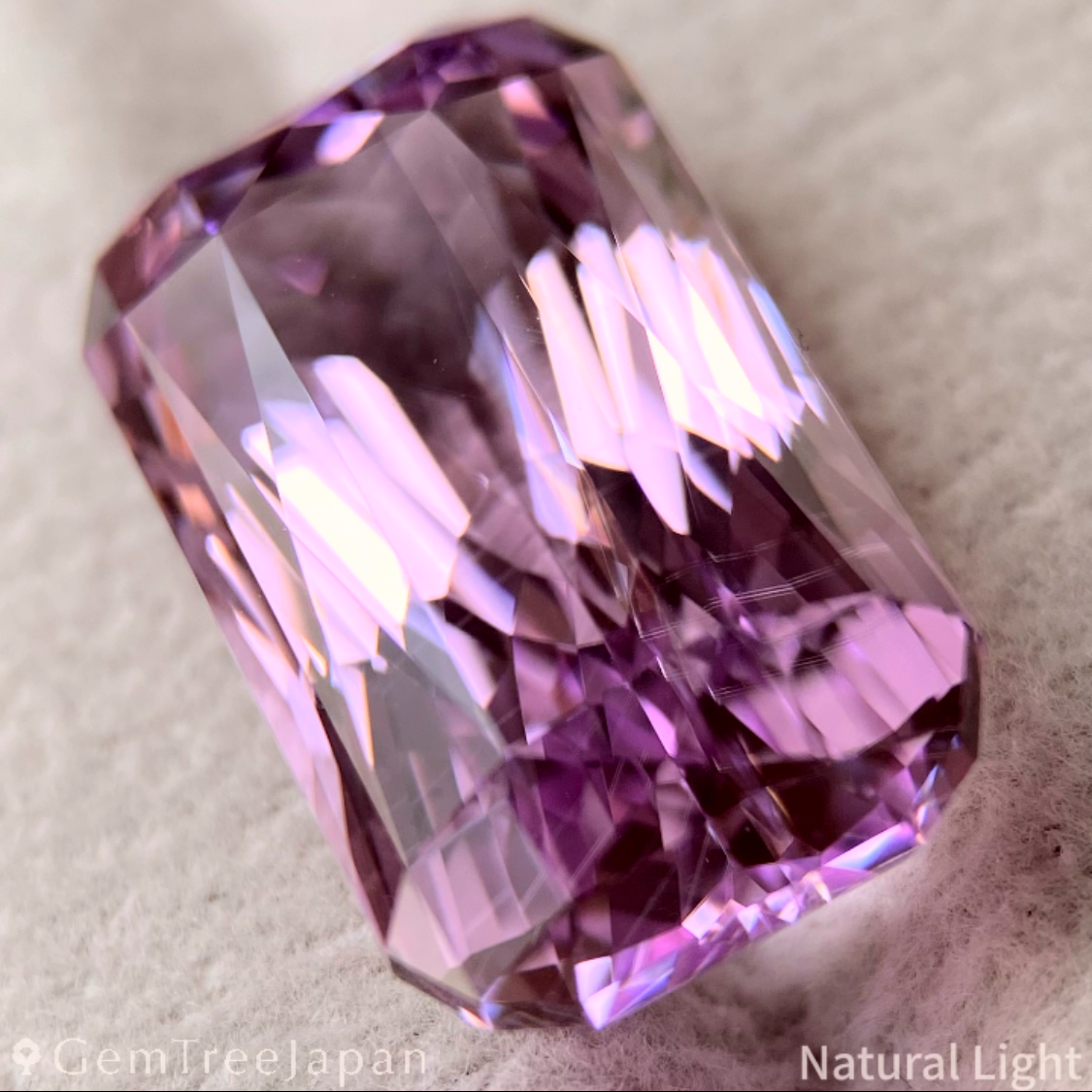 Kunzite 16.555ct / Brazil