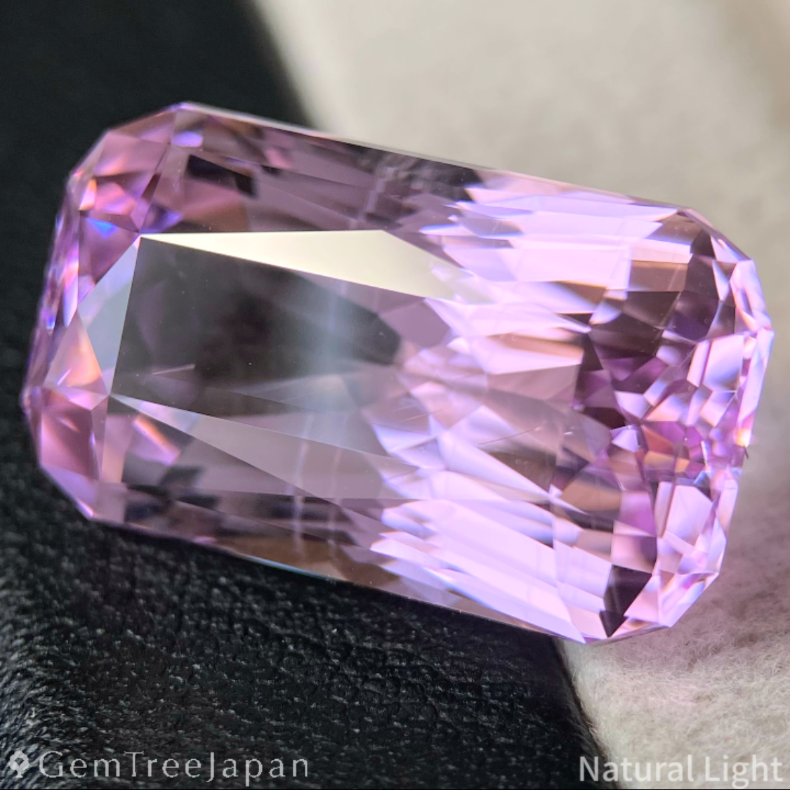 Kunzite 16.555ct / Brazil