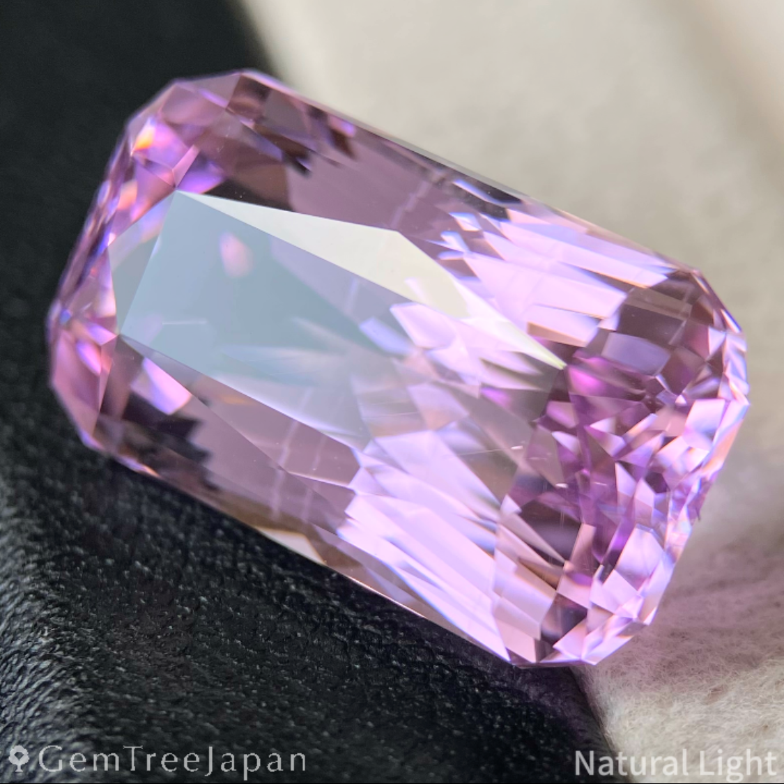 Kunzite 16.555ct / Brazil