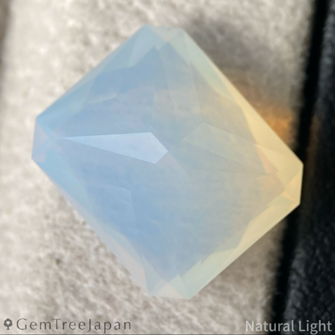 Jelly Opal 4.522ct / Australia
