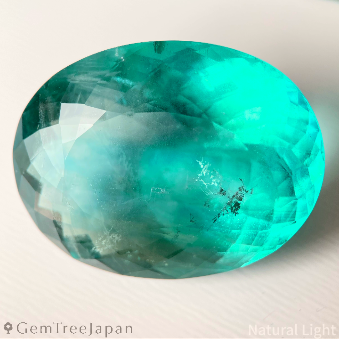 Fluorite 68.26ct / U.S.A.