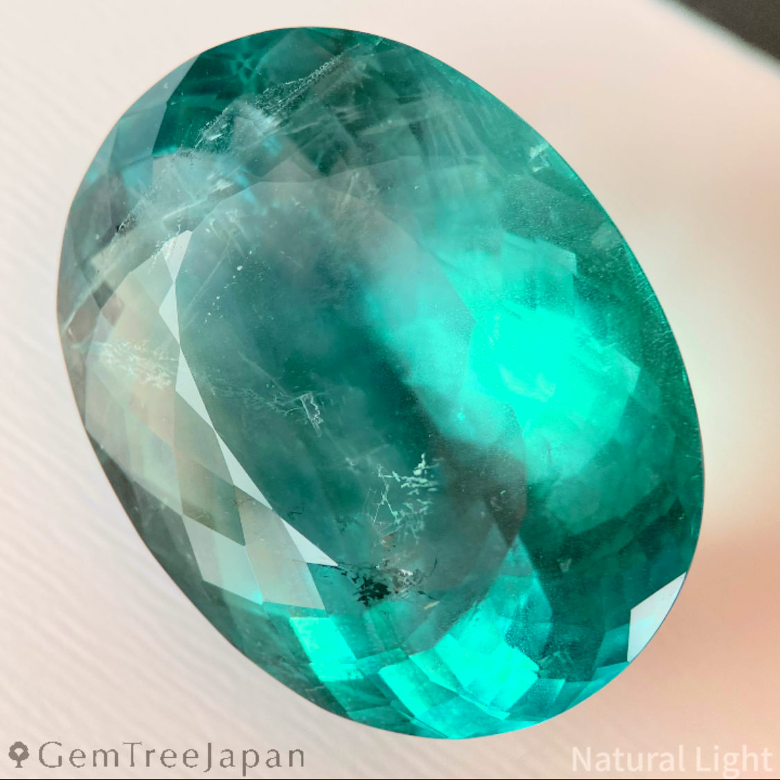 Fluorite 68.26ct / U.S.A.