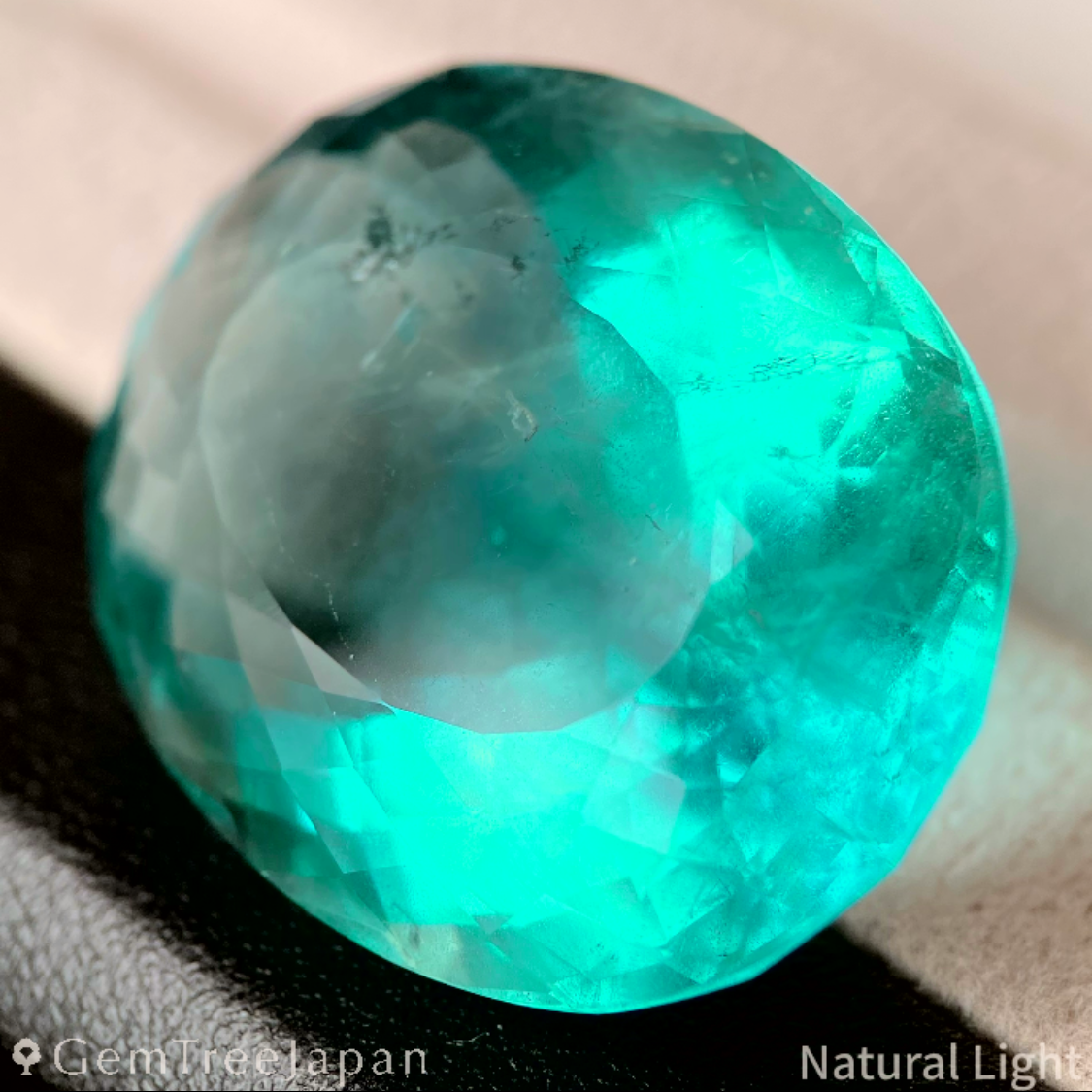 Fluorite 68.26ct / U.S.A.